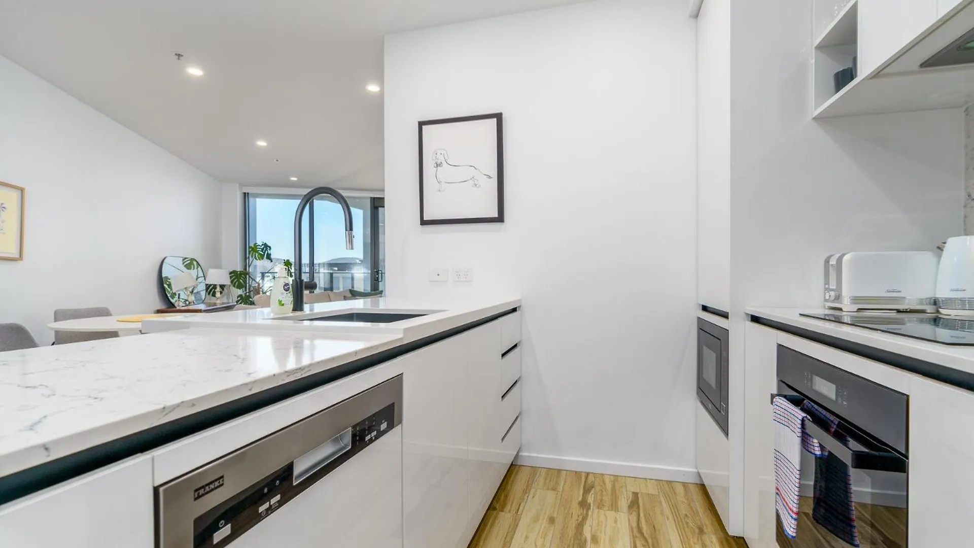 Serene 2Br Apt In The Radiant City Of Civic Kanberra 0*,